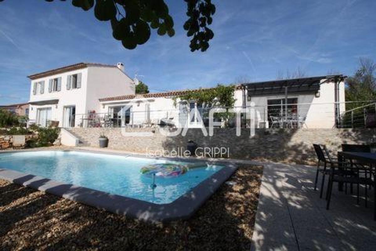 Picture of Home For Sale in Draguignan, Provence-Alpes-Cote d'Azur, France