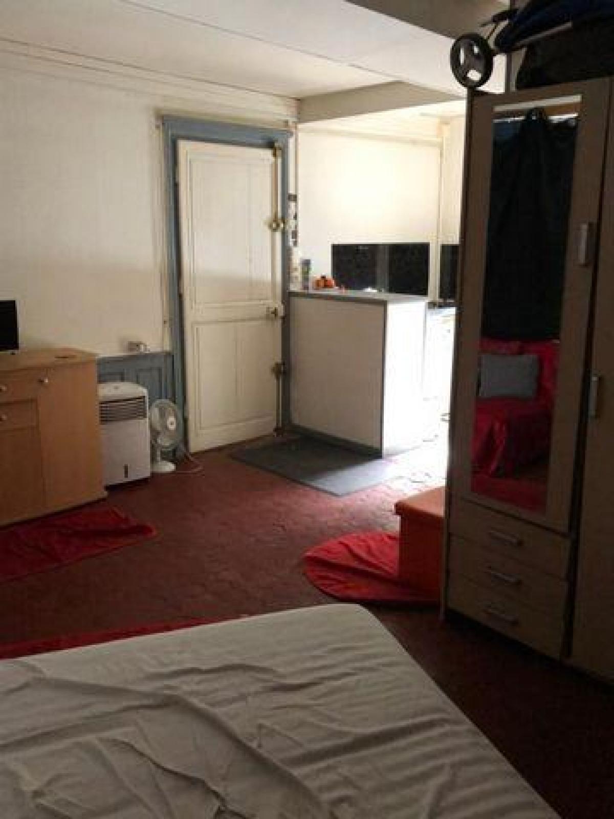 Picture of Apartment For Sale in Laon, Picardie, France