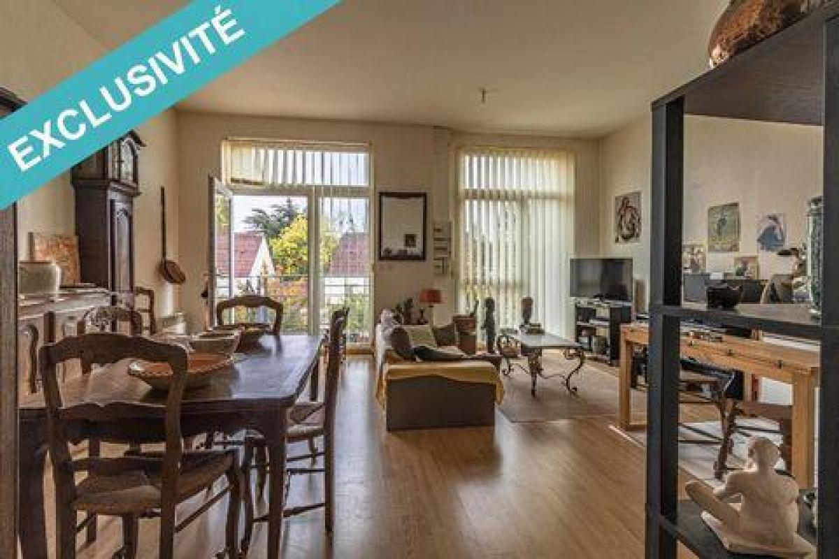 Picture of Apartment For Sale in Sens, Bourgogne, France
