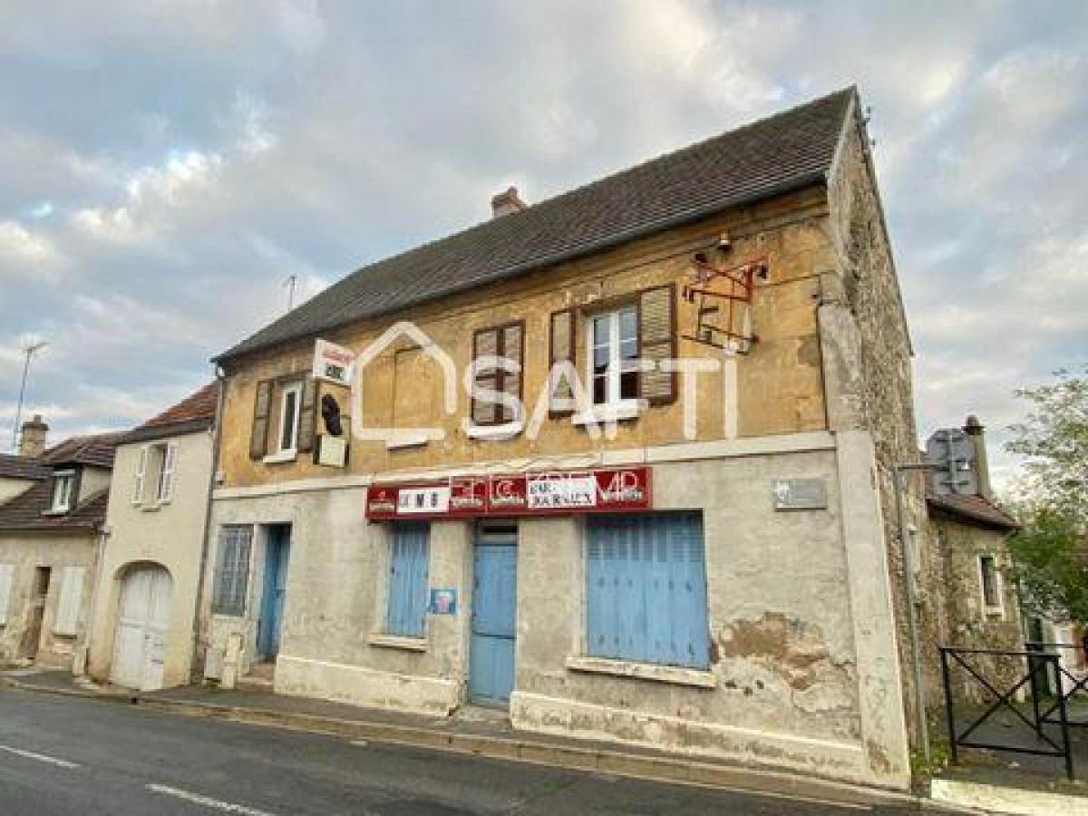 Picture of Office For Sale in Verberie, Picardie, France
