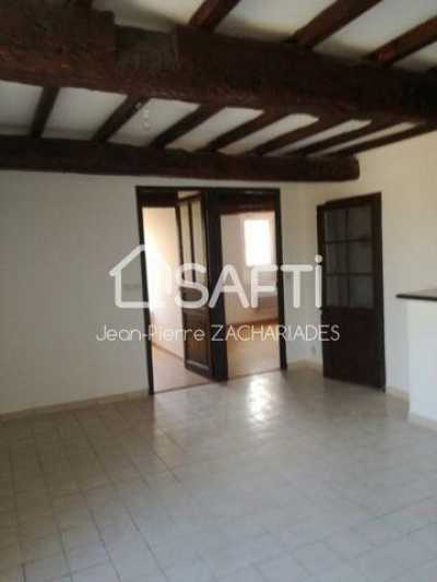 Apartment For Sale in Hyeres, France