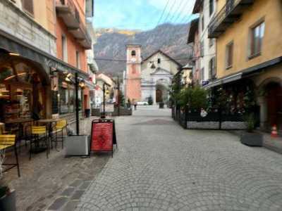 Office For Sale in Moutiers, France