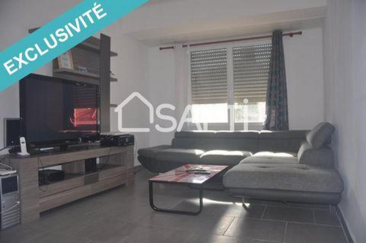 Picture of Apartment For Sale in Toulon, Provence-Alpes-Cote d'Azur, France