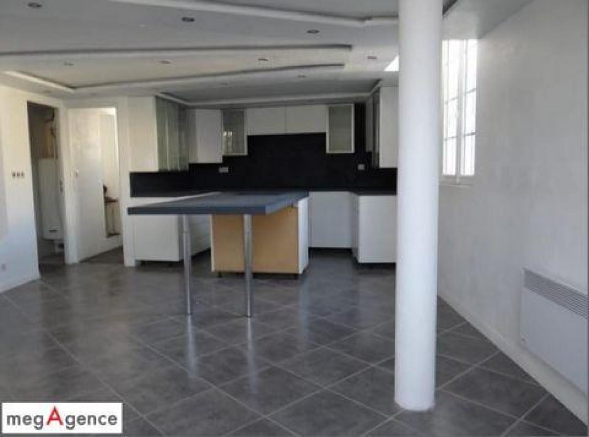 Picture of Apartment For Sale in Brignoles, Cote d'Azur, France