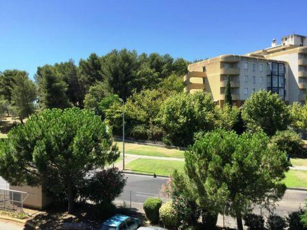Picture of Office For Sale in Nimes, Languedoc Roussillon, France