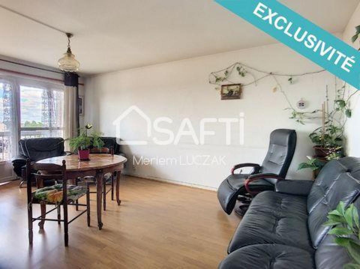 Picture of Apartment For Sale in Maurepas, Centre, France