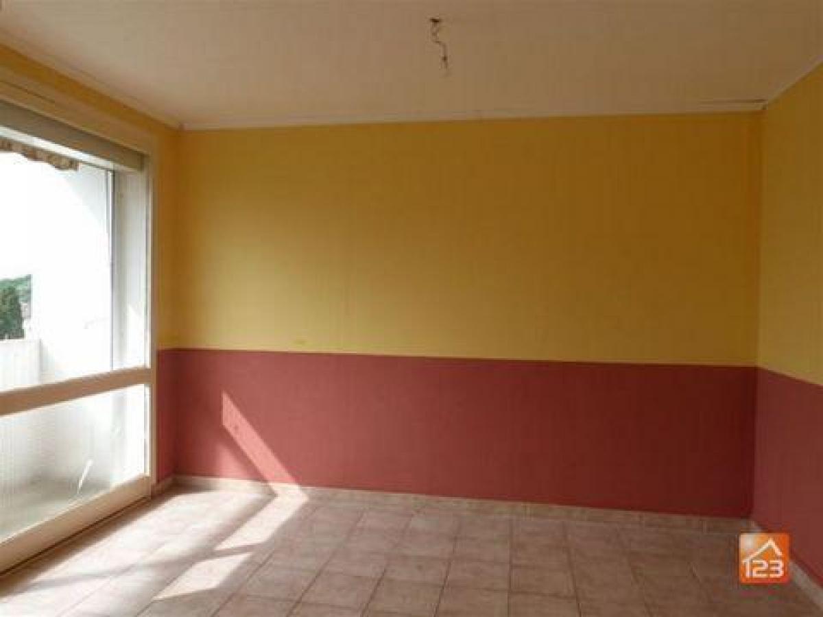 Picture of Condo For Sale in Laon, Picardie, France