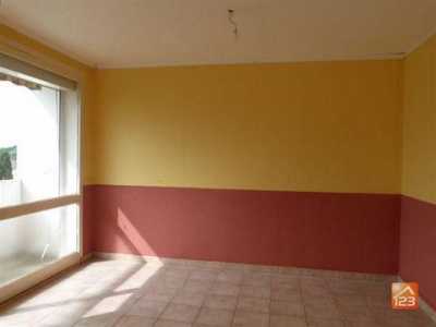 Condo For Sale in Laon, France