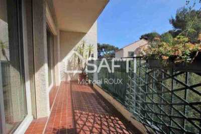 Apartment For Sale in Toulon, France