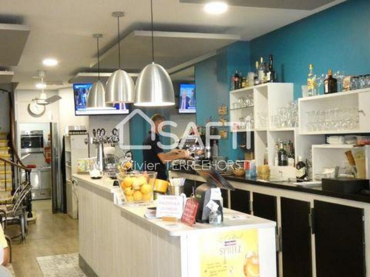 Picture of Office For Sale in Libourne, Aquitaine, France