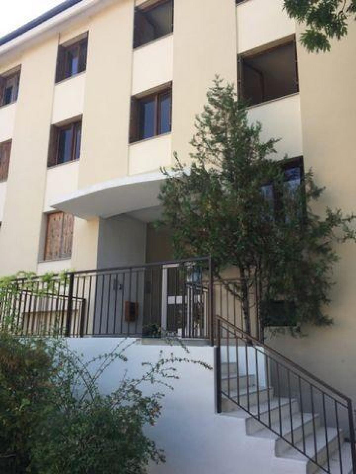 Picture of Apartment For Sale in Aix-en-Provence, Provence-Alpes-Cote d'Azur, France