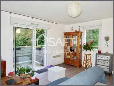 Apartment For Sale in Pluvigner, France