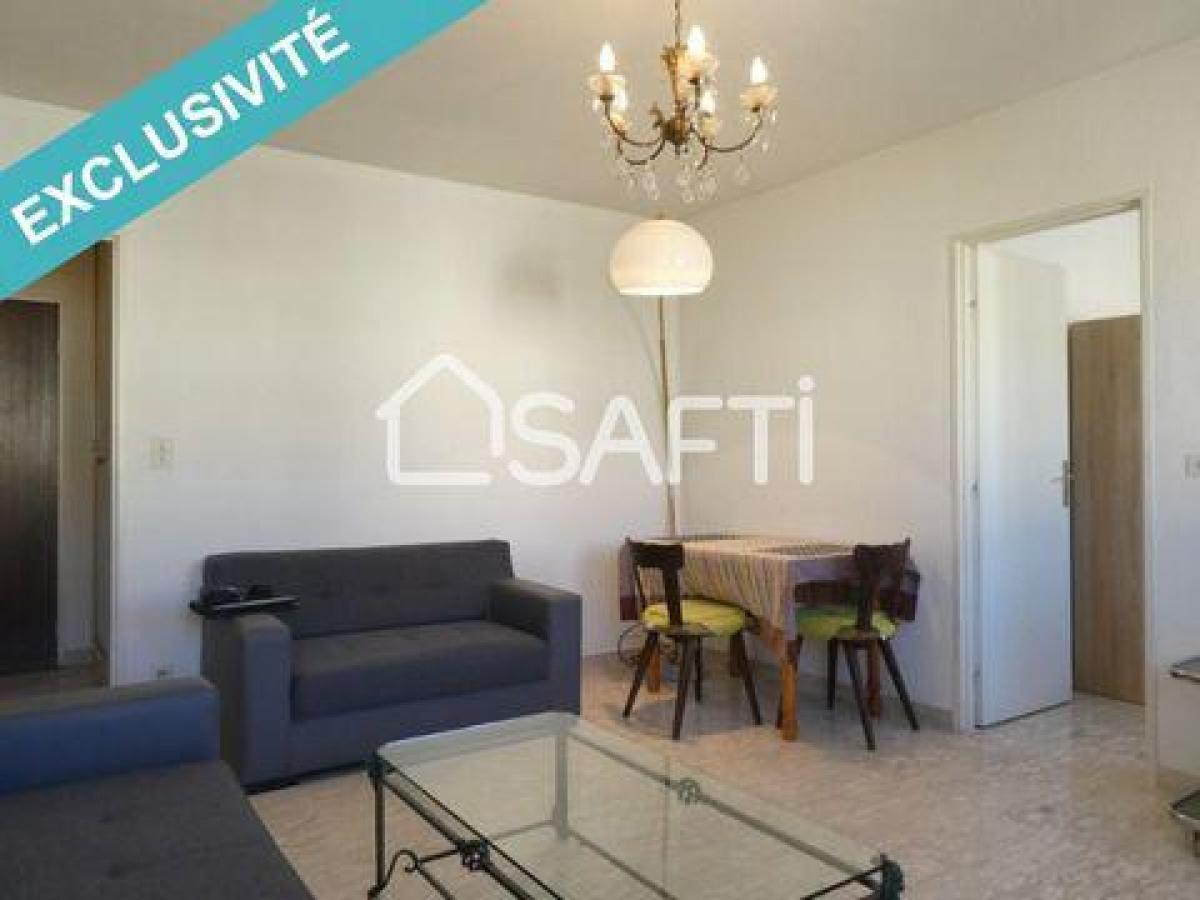 Picture of Apartment For Sale in Draguignan, Provence-Alpes-Cote d'Azur, France