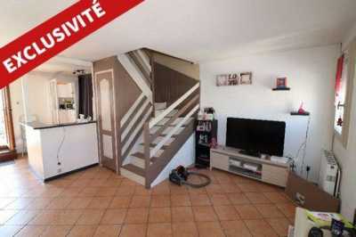 Apartment For Sale in Miramas, France