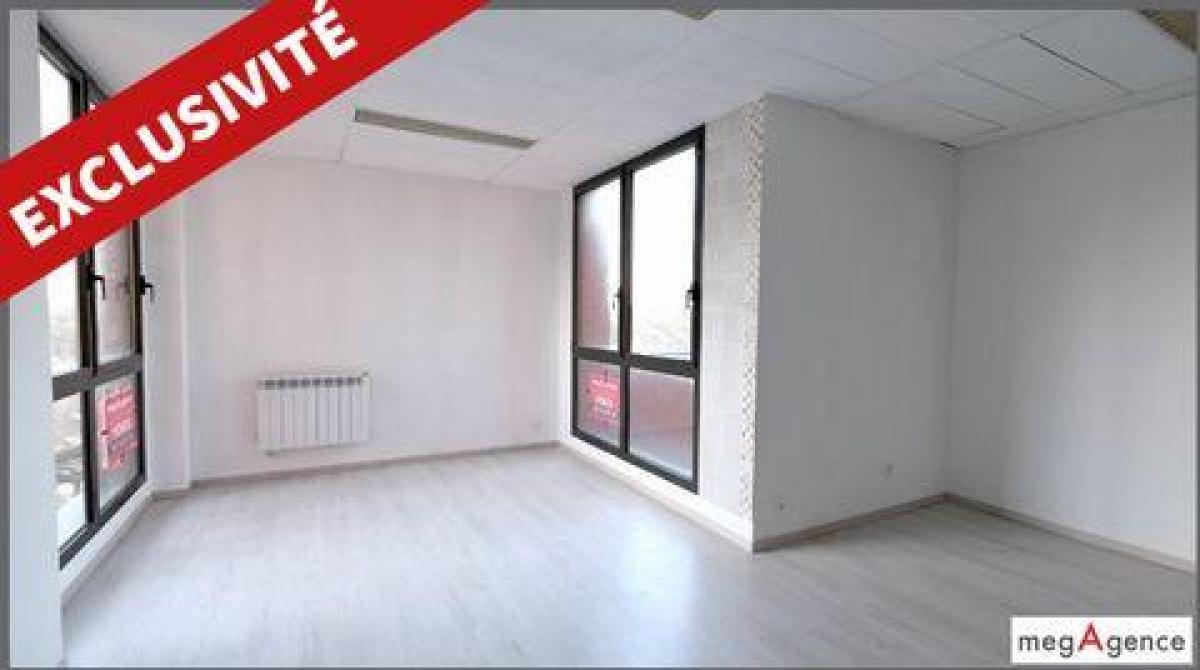 Picture of Office For Sale in Plaisir, Centre, France