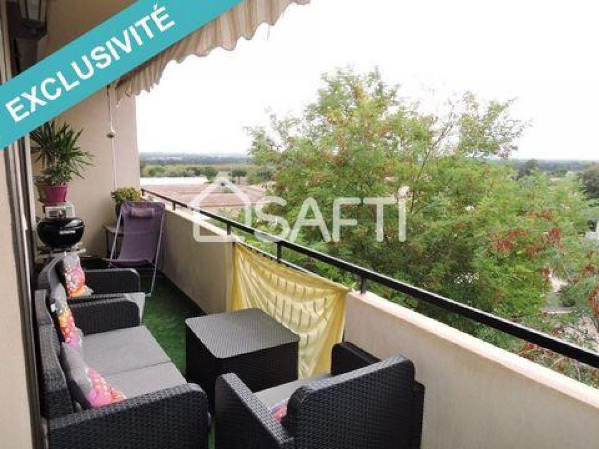 Picture of Apartment For Sale in Borgo, Corse, France