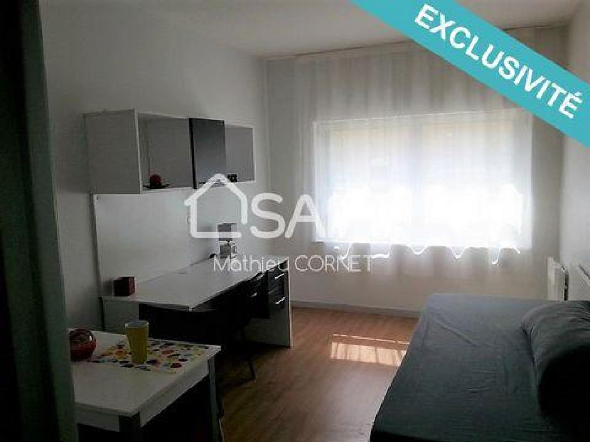 Picture of Apartment For Sale in Cenon, Aquitaine, France