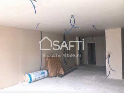 Apartment For Sale in Blois, France