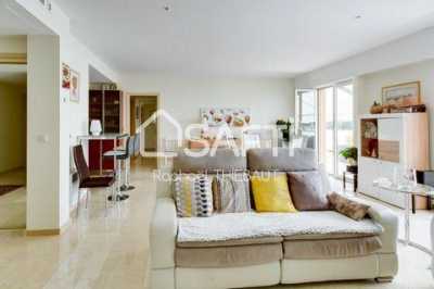 Condo For Sale in 