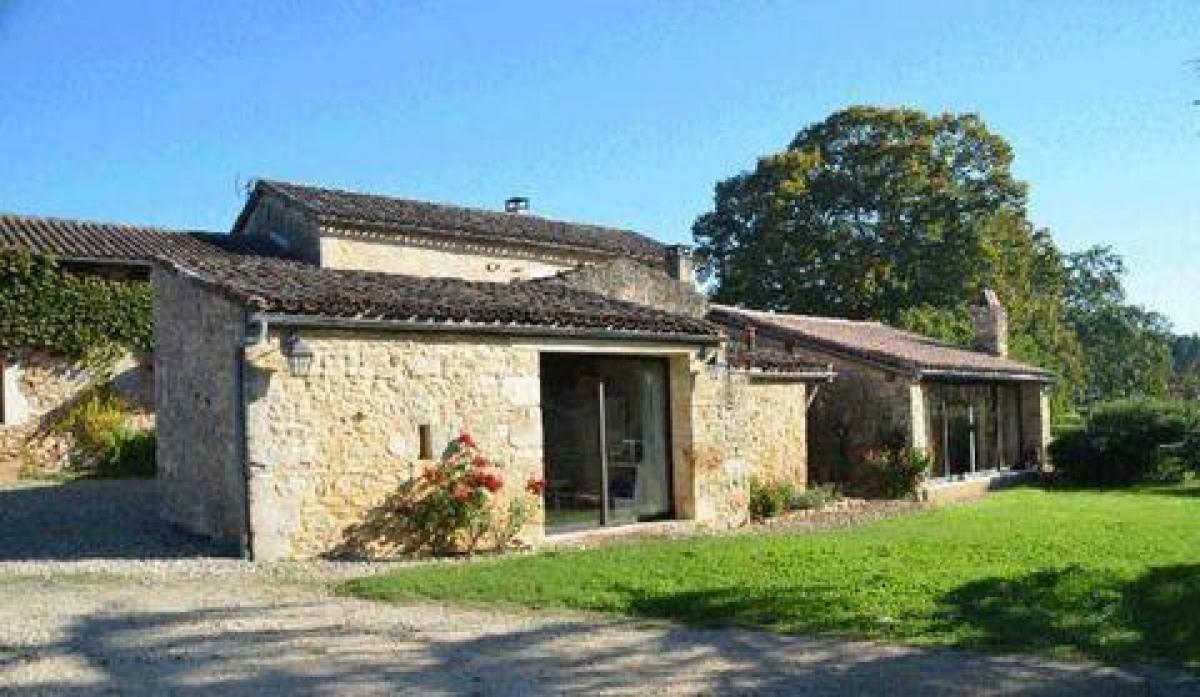 Picture of Farm For Sale in Monflanquin, Lot Et Garonne, France