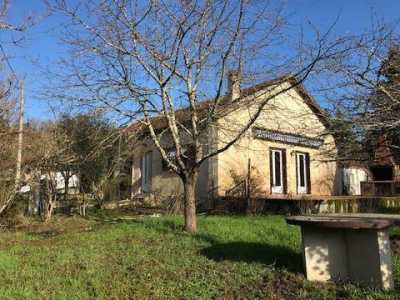 Farm For Sale in Eymet, France
