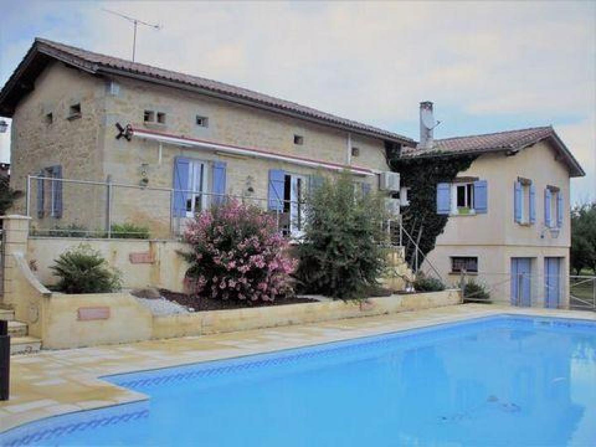 Picture of Farm For Sale in Lauzun, Lot Et Garonne, France