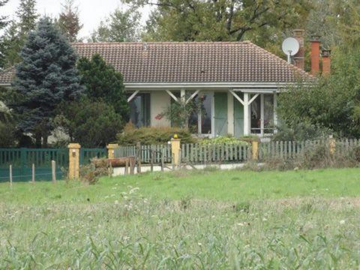 Picture of Bungalow For Sale in Saint-Cyr, Limousin, France