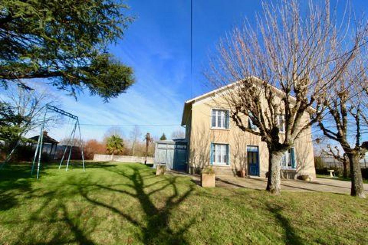 Picture of Condo For Sale in Villeneuve-sur-Lot, Aquitaine, France