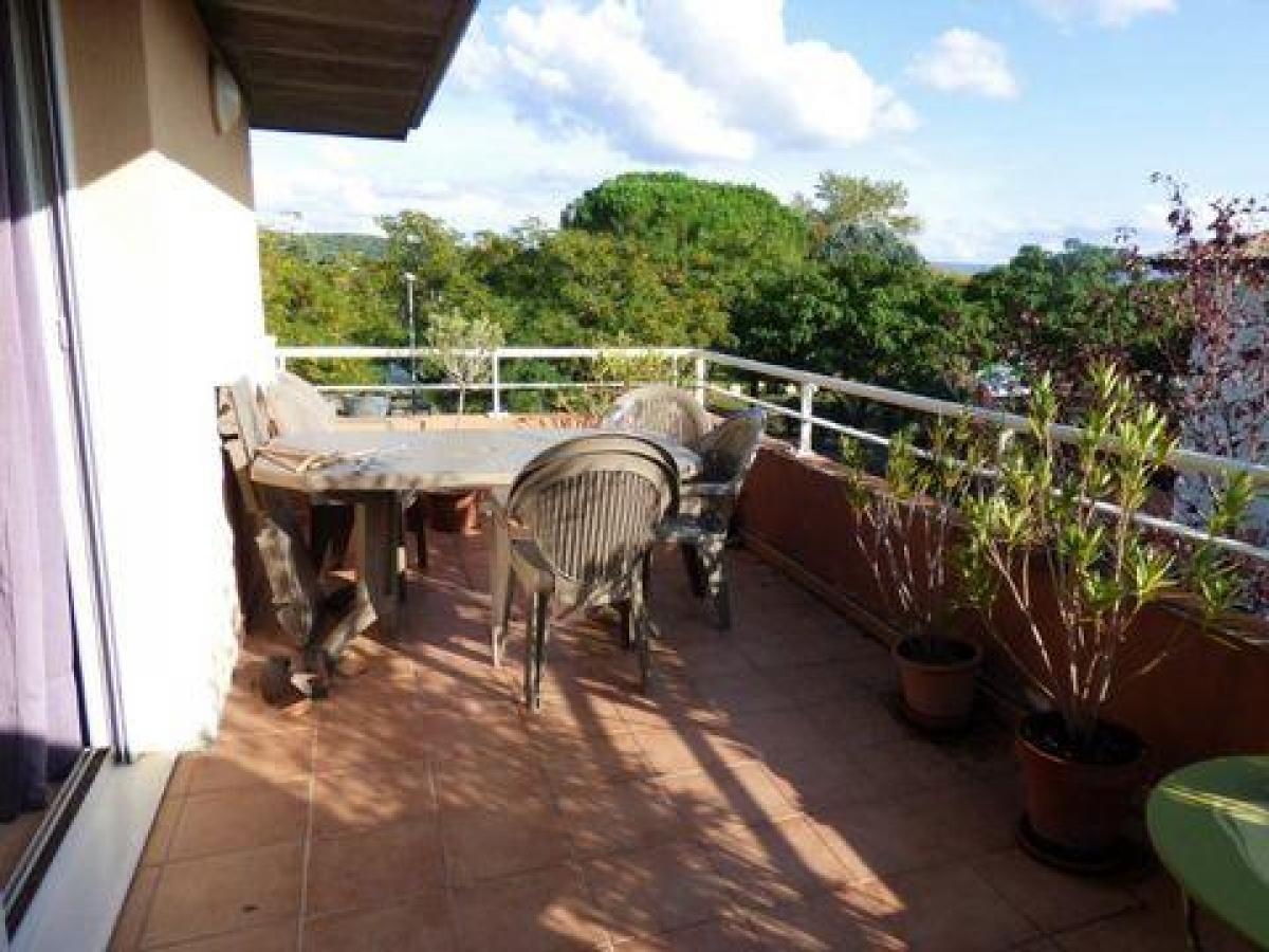 Picture of Apartment For Sale in Carpentras, Provence-Alpes-Cote d'Azur, France