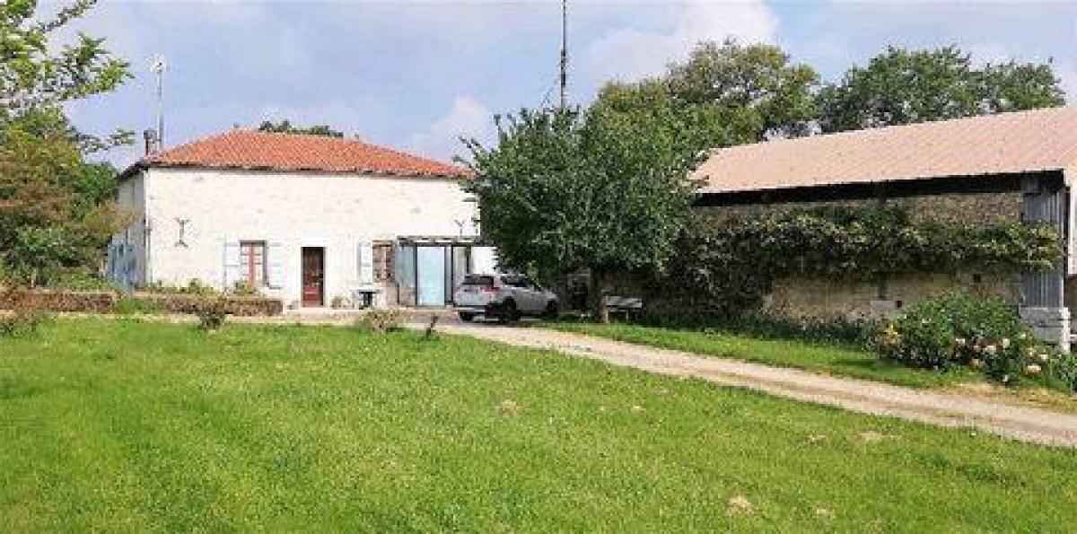 Picture of Farm For Sale in Aiguillon, Aquitaine, France