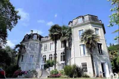 Condo For Sale in Pau, France
