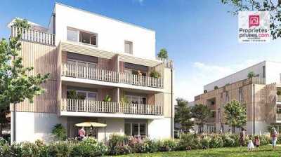 Condo For Sale in Vannes, France