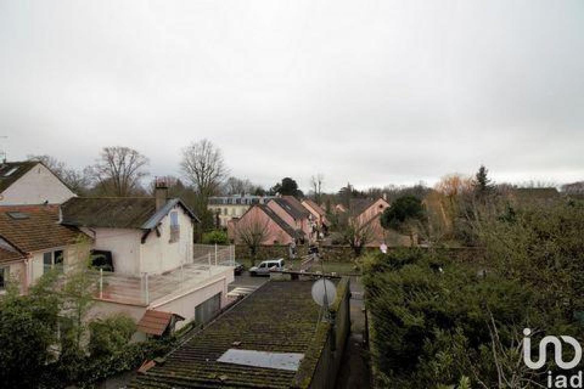 Picture of Industrial For Sale in Bailly, Bourgogne, France