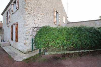 Condo For Sale in Dourdan, France