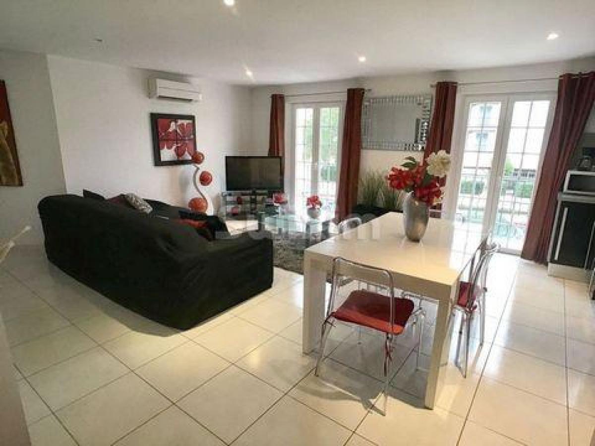 Picture of Condo For Sale in Cogolin, Provence-Alpes-Cote d'Azur, France