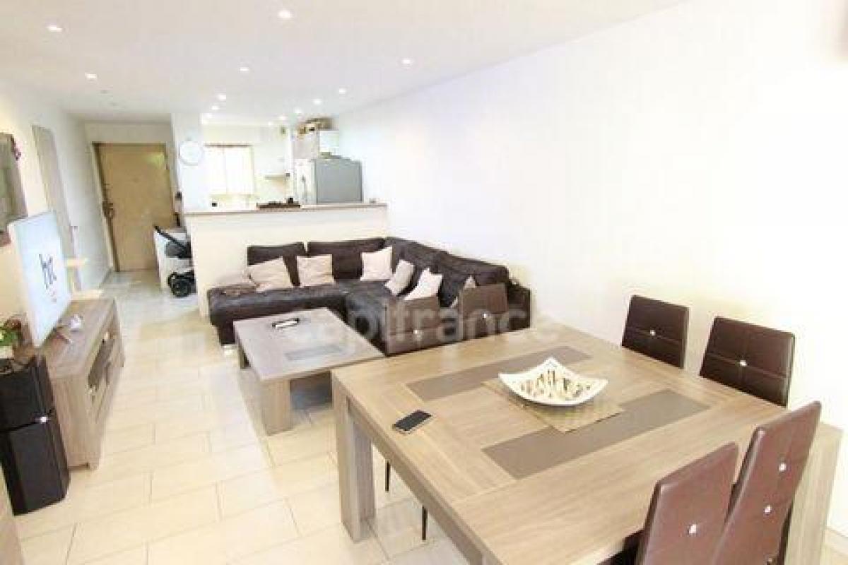 Picture of Condo For Sale in Le Cannet, Cote d'Azur, France