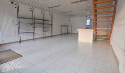 Office For Sale in Guerlesquin, France