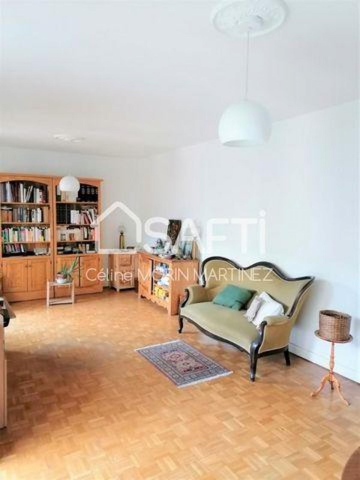 Picture of Apartment For Sale in Pau, Aquitaine, France