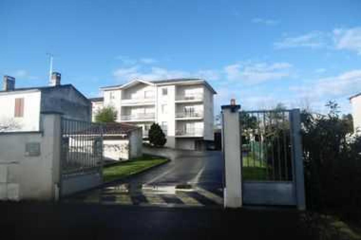 Picture of Condo For Sale in Langon, Centre, France