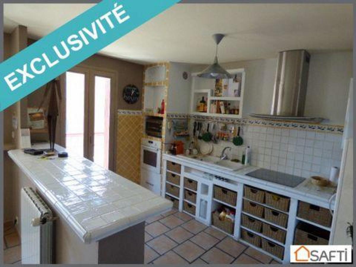 Picture of Apartment For Sale in Draguignan, Provence-Alpes-Cote d'Azur, France