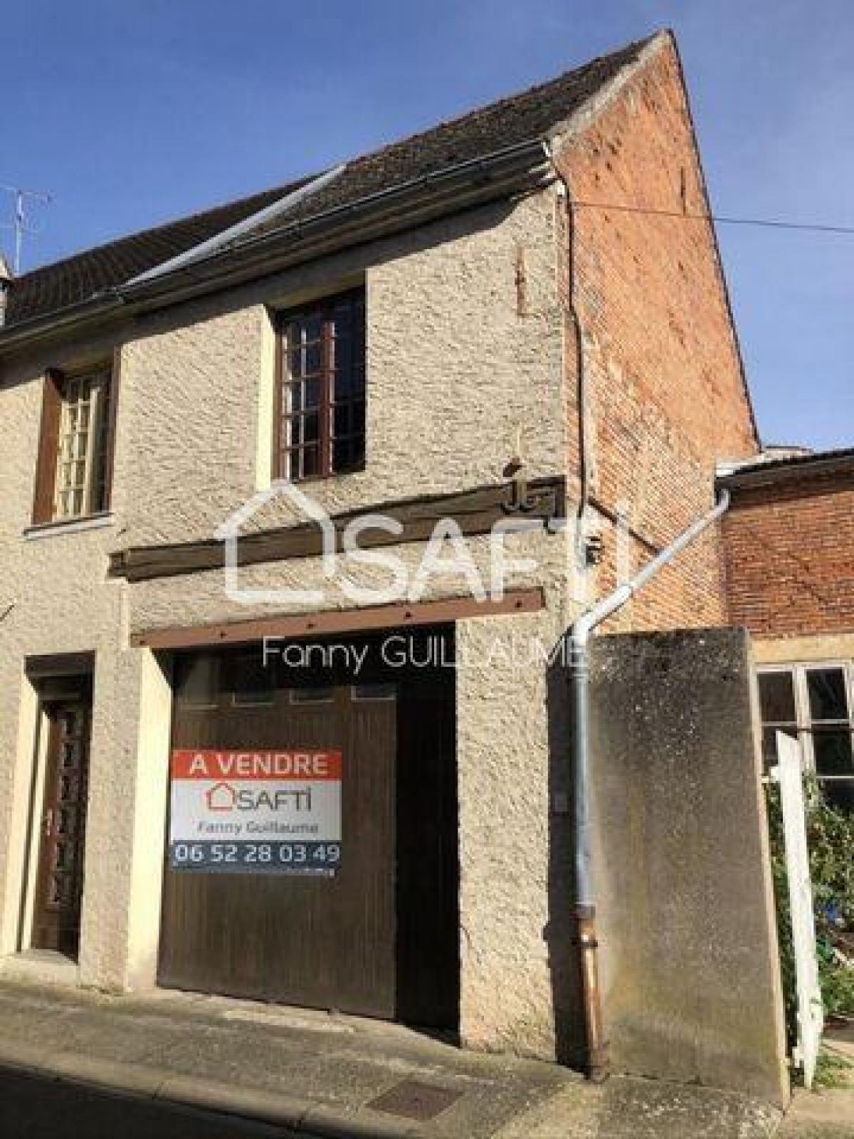 Picture of Farm For Sale in Seurre, Bourgogne, France