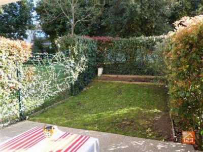 Condo For Sale in Cenon, France