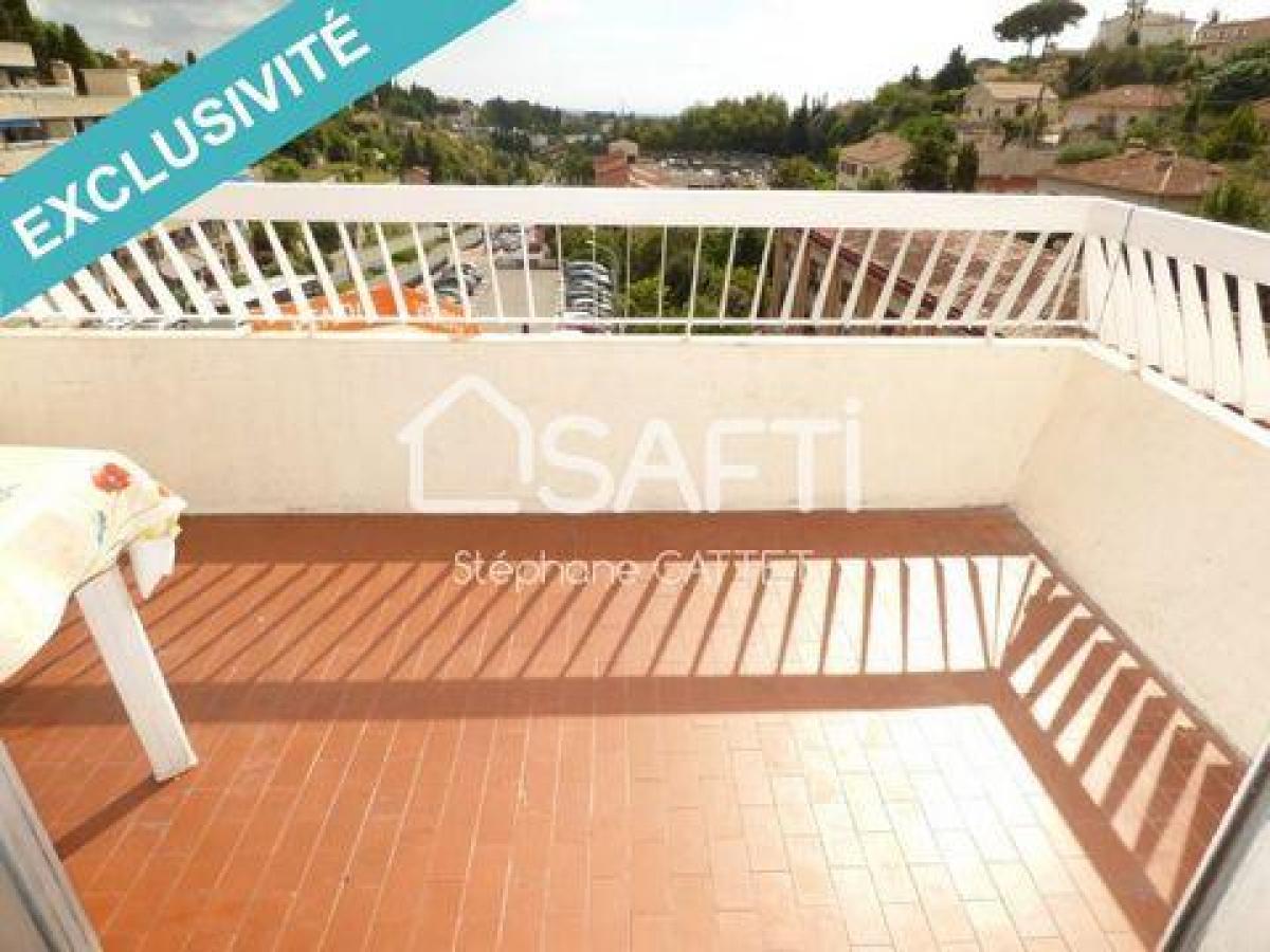 Picture of Apartment For Sale in Vence, Cote d'Azur, France