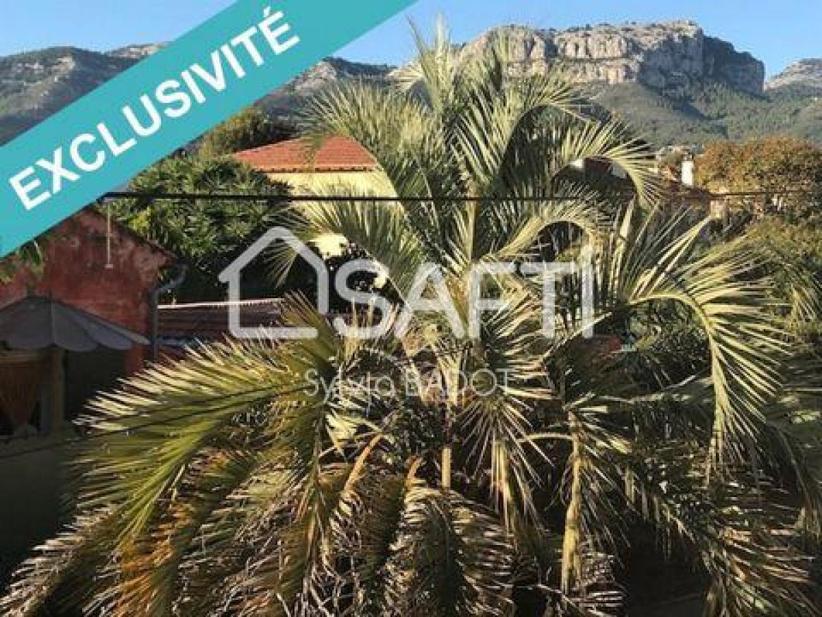 Picture of Apartment For Sale in Toulon, Provence-Alpes-Cote d'Azur, France