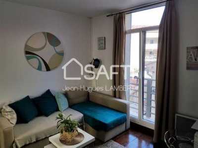 Apartment For Sale in Bandol, France