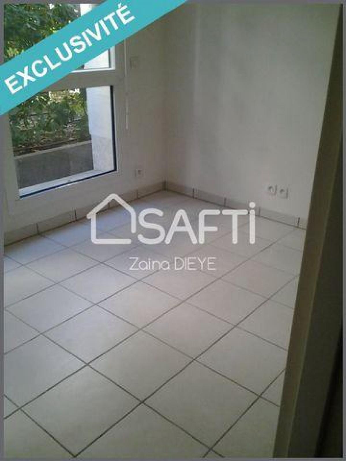 Picture of Apartment For Sale in Bordeaux, Aquitaine, France