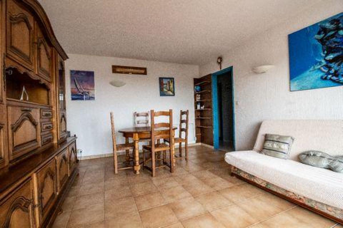 Picture of Apartment For Sale in Cavalaire Sur Mer, Cote d'Azur, France