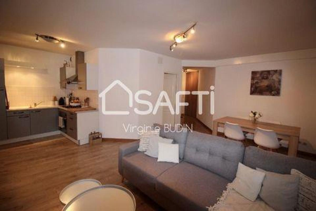 Picture of Apartment For Sale in Longwy, Lorraine, France
