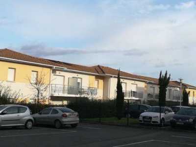 Apartment For Sale in Bordeaux, France