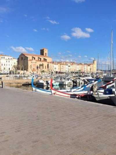 Condo For Sale in La Ciotat, France